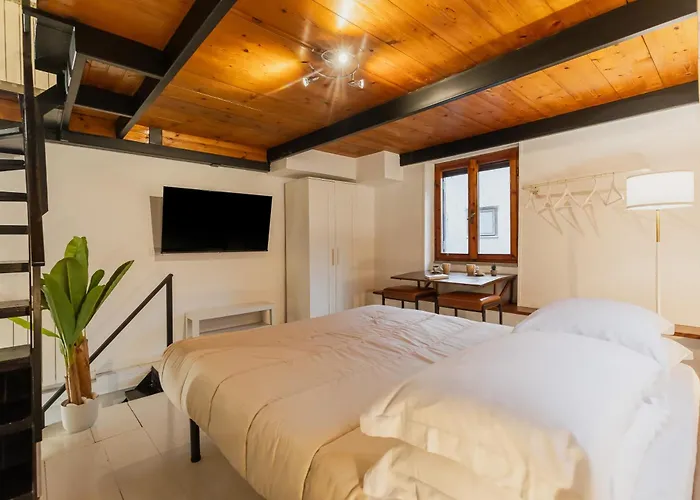 דירה Duplex Trastevere With Courtyard