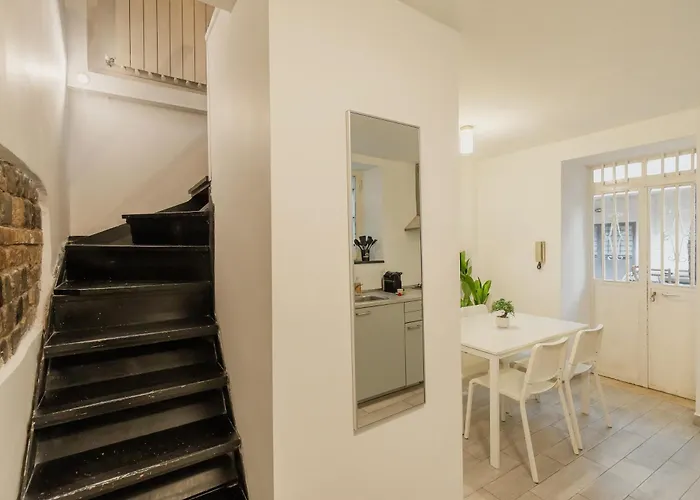 דירה Duplex Trastevere With Courtyard *
