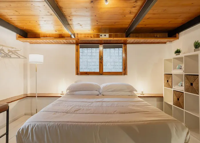 Duplex Trastevere With Courtyard דירה *